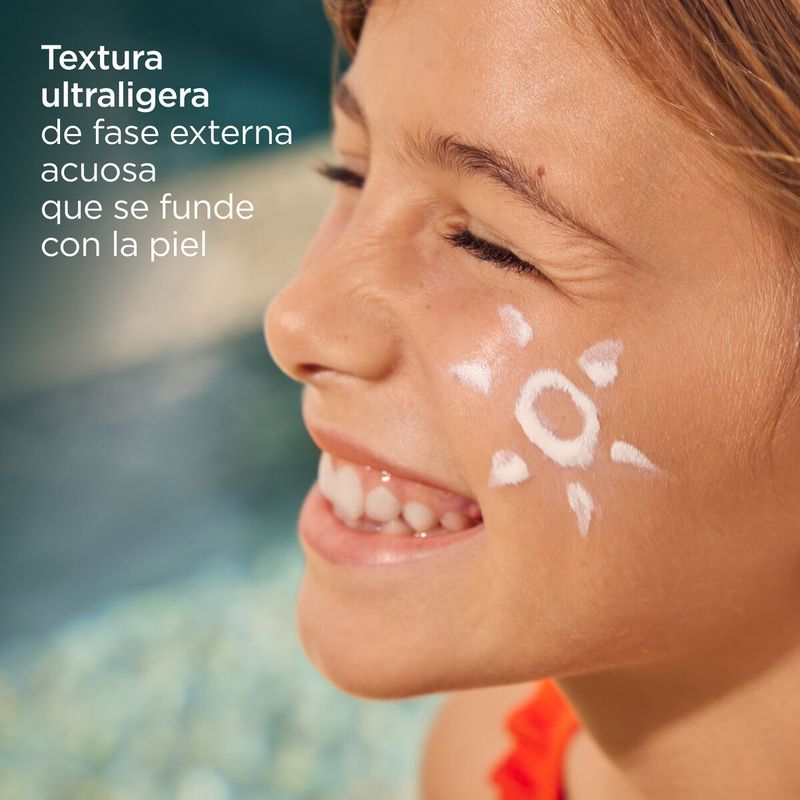 Isdin-Fusion-Water-Magic-Fotoprotector-SPF50-para-Niños---Tubo-50-ml